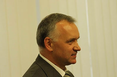 Владимир Пожаров обещает саратовцам шампанское местного производства