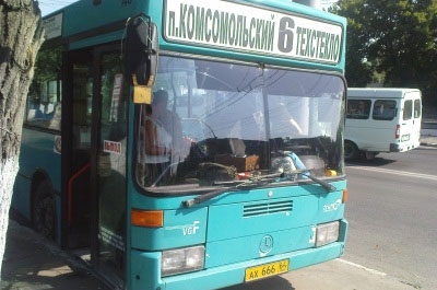 На Астраханской автобус сбил подростка