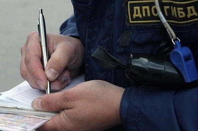 Мужчина предстанет перед судом за подкуп сотрудника ДПС