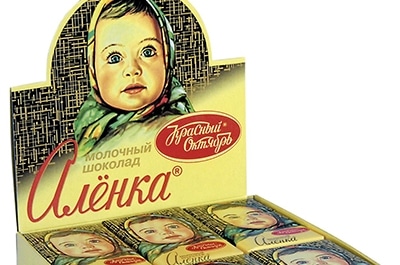 Воспитанница саратовского детсада требует признать ее лицом шоколада "Аленка"