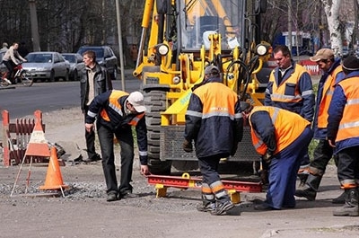 В Саратове резко сократится финансирование ремонта дорог