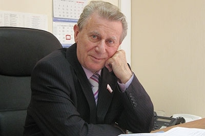 Александр Ландо празднует День рождения