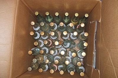 Полицейские пресекли ввоз в регион 700 ящиков водки из Казахстана