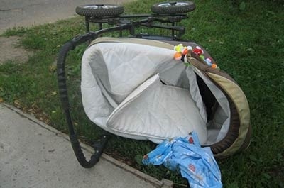 Мотоциклист сбил на переходе мать с годовалым ребенком