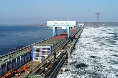 Гражданин рыбачил в "запретной зоне" у Саратовской ГЭС