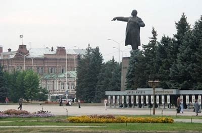 На Театральной площади отпразднуют День молодежи