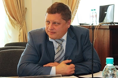 Дмитрий Федотов предложил обязать УК очищать здания от рекламы