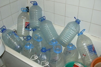 В Саратове без воды остались Артезианские проезды