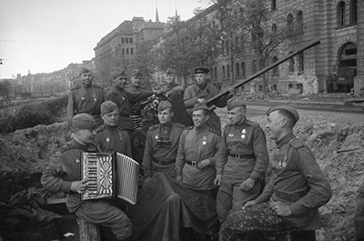 Ступени Победы. 15 февраля 1945 года