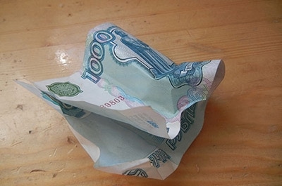 Дорожный полицейский отказался от взятки в тысячу рублей