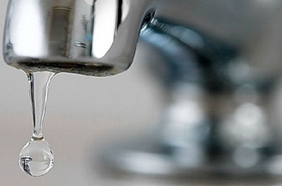 В поселке Жасминный до вечера отключили воду