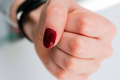 Мать и бабушку подозревают в избиении ребенка