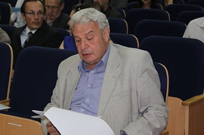 Леонид Писной о доме на Бардина: "Забурил две сваи и продал весь дом"