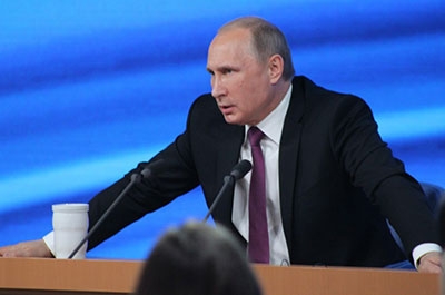Владимир Путин подписал закон по защите должников от коллекторов