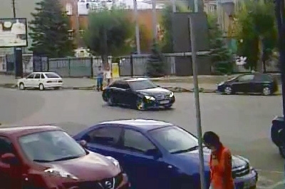Любитель дрифта на "Мерседесе" возмутил спокойствие прокуроров и чиновников