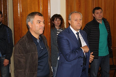 Вячеслав Володин поручил проверить качество щебня на дорогах Саратова