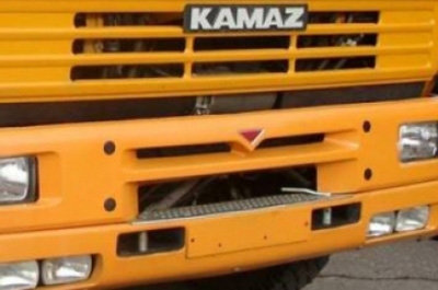 С территории ОАО на глазах у сторожа угнали "Камаз"