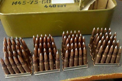 Во время уборки в доме покойного отца сын нашел 494 патрона