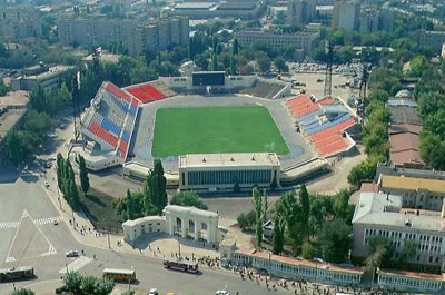 На стадионе "Локомотив" разбился болельщик