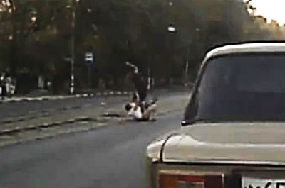 В Заводском районе автолюбитель избил пьяного пешехода