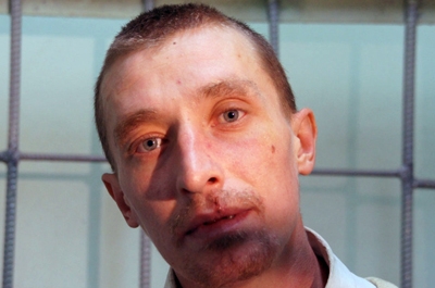 В Энгельсе бомжи ограбили женщину