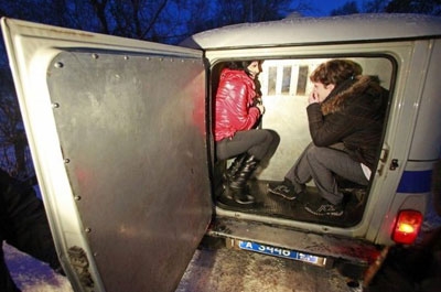 На Ново-Астраханском шоссе задержаны две проститутки