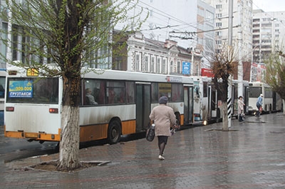 Обнародован график работы общественного транспорта на Пасху