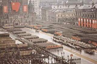 Сегодня исполняется 70 лет со дня Парада Победы 1945 года
