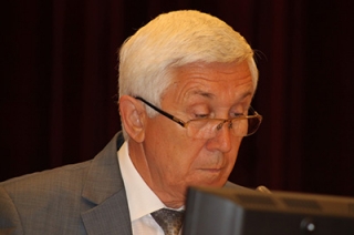 Километр дороги за 60 миллионов. Владимир Капкаев считает расходы обоснованными