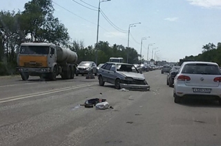 Пострадавший в ДТП на Усть-Курдюмском шоссе рабочий скончался в больнице