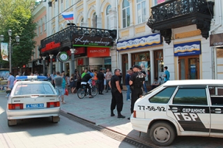 Владелец ТЦ "Манеж": "Меня шантажируют наглым образом"