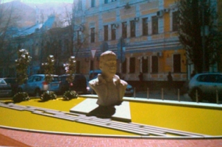 В центре Саратова появится памятник Олегу Табакову