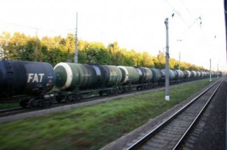 Продолжается ликвидация последствий утечки изопропиламина из товарного вагона