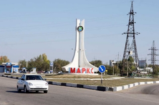 Жители Маркса жалуются на повышение земельного налога