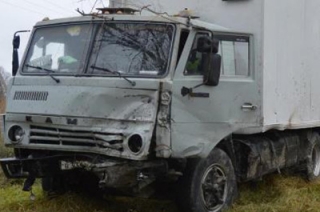В ДТП с "КамАЗом" погиб водитель легкового автомобиля