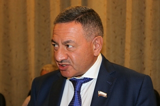 Министр обеспокоен "агрессивным троллингом" в сетевых СМИ