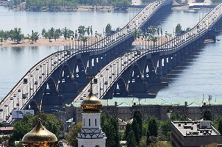 Министр заявил о подготовке к строительству нового моста через Волгу