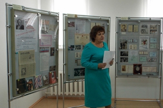 Жители Энгельса могут посетить выставку вещей знаменитых земляков