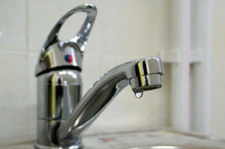 Без воды остались дома, детские сады и центр соцобслуживания