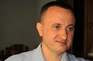 Антон Ищенко проведет в Госдуме круглый стол о проблемах ЖКХ