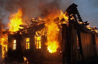 В ночном пожаре на хуторе погиб мужчина
