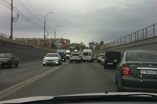 Из-за ДТП с микроавтобусом в Юбилейном образовалась пробка