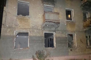 Жители рухнувшего дома до сих пор остаются без воды и тепла