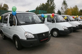 Семьям с "опасным климатом" перестанут выдавать "ГАЗели"