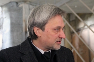 Спецназ УФССП успокоил горячий пыл "спецназа" автосалона "Мерседес"