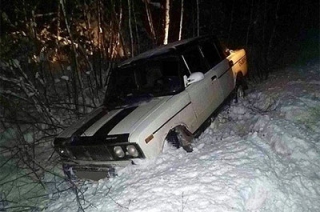 "Шестерка" вылетела в кювет на трассе