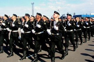 Морские пехотинцы отмечают профессиональный праздник