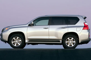 Ночью в Энгельсе сгорел "Lexus GX460"