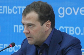 Дмитрий Медведев снизил взносы на капремонт для инвалидов