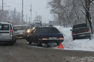 ДТП спровоцировало пробку на Кумысной поляне